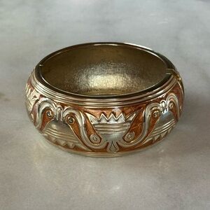 Vintage Chunky Lotus Etched Bangle Bracelet